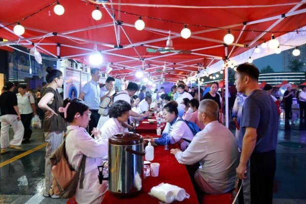 掌盘策略 滨州市中医药文化惠民夜市“开市”